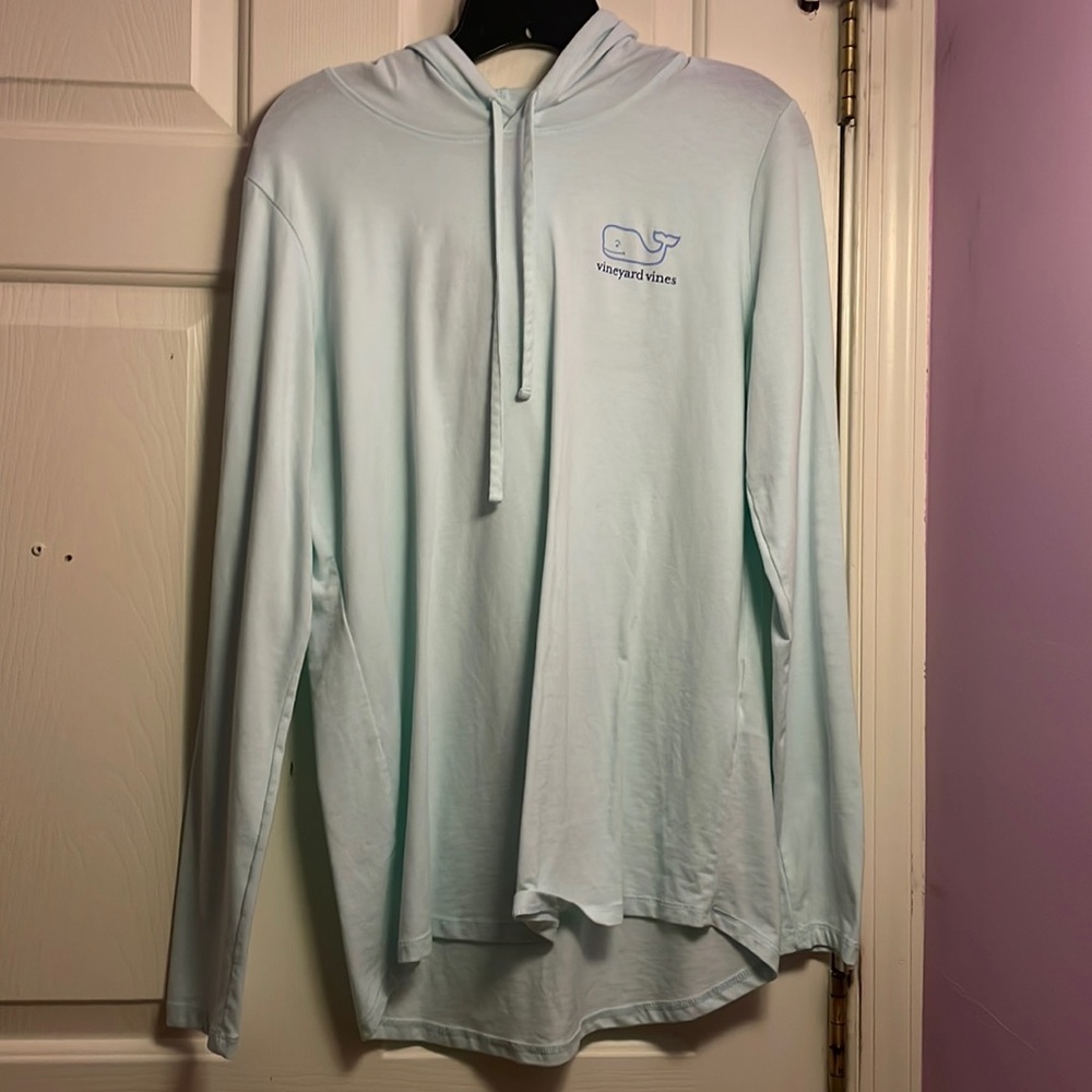 Vineyard vines sweatshirt